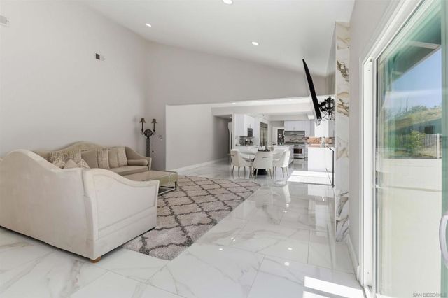 1223 Burris Drive, El Cajon, CA 92019