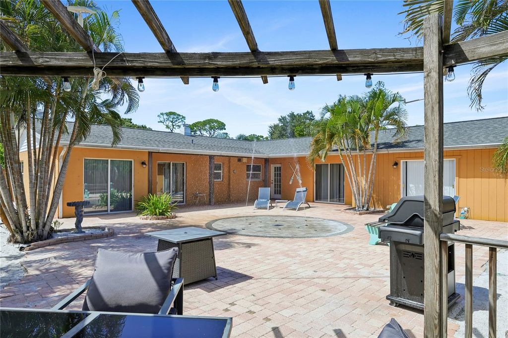 8479 PINEWOOD ROAD, SARASOTA, FL 34243 — photo 3