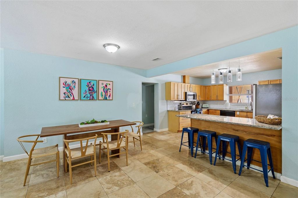 8479 PINEWOOD ROAD, SARASOTA, FL 34243 — photo 5