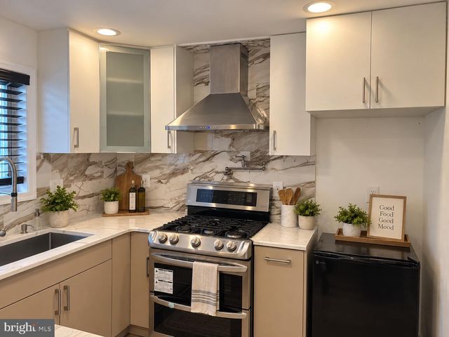 2301 AFTON ST, Philadelphia, PA 19152