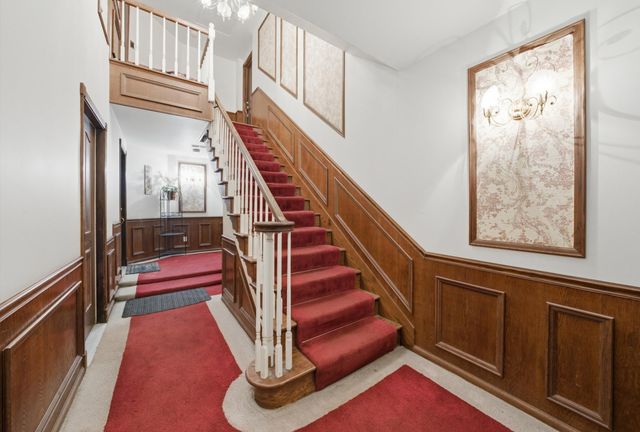 2039 Dorchester Lane 2, Schererville, IN 46375