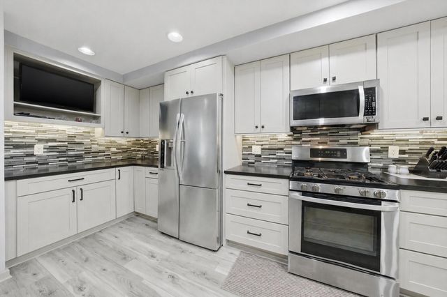2039 Dorchester Lane 2, Schererville, IN 46375