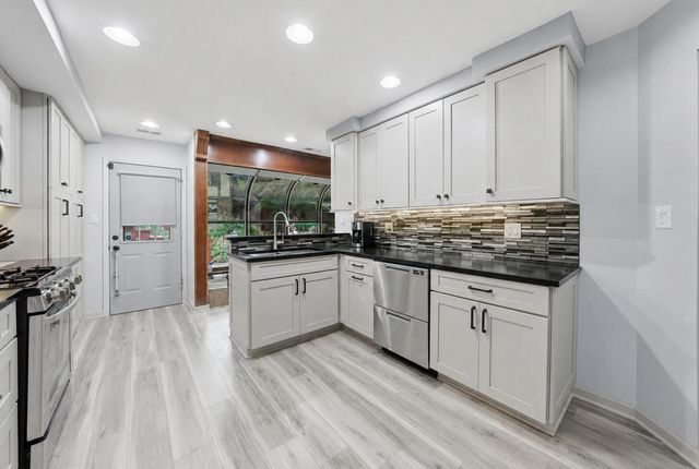 2039 Dorchester Lane 2, Schererville, IN 46375