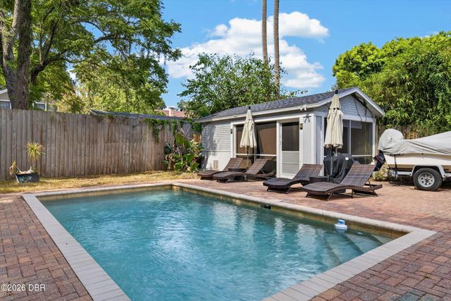 535 W Minnesota Avenue, Deland, FL 32720