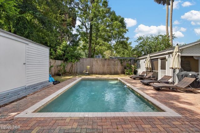 535 W Minnesota Avenue, Deland, FL 32720