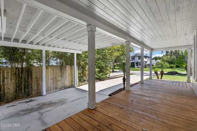535 W Minnesota Avenue, Deland, FL 32720