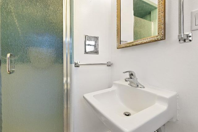 6250 Stanley Ave, Carmichael, CA 95608