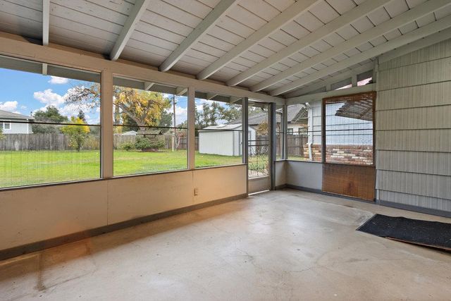 6250 Stanley Ave, Carmichael, CA 95608