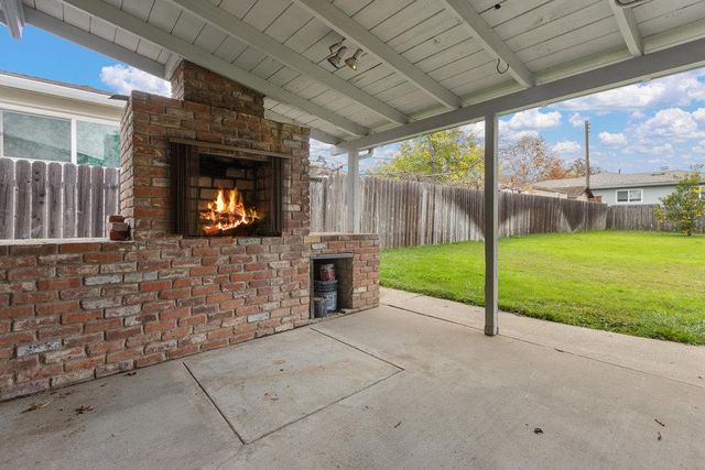 6250 Stanley Ave, Carmichael, CA 95608