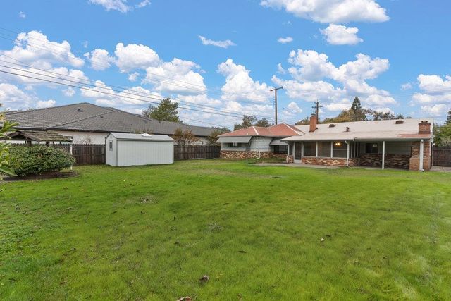 6250 Stanley Ave, Carmichael, CA 95608