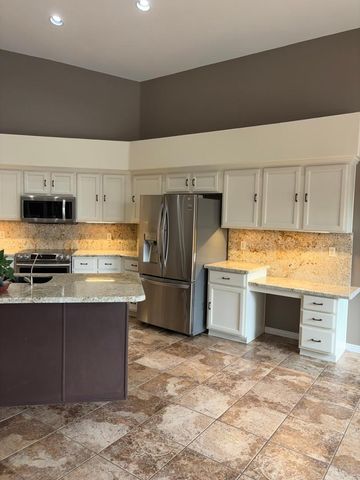 859 W Rawhide Avenue, Gilbert, AZ 85233