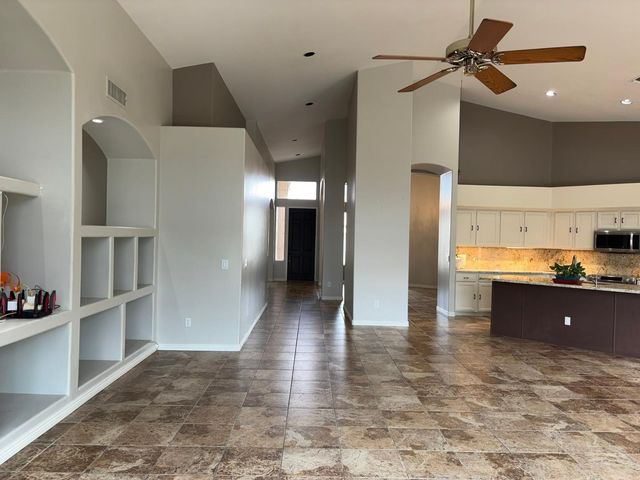 859 W Rawhide Avenue, Gilbert, AZ 85233