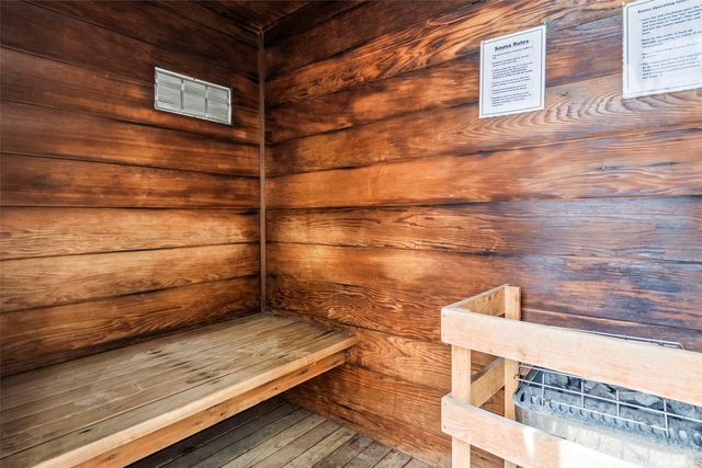 818 S King Street 704, Honolulu, HI 96813