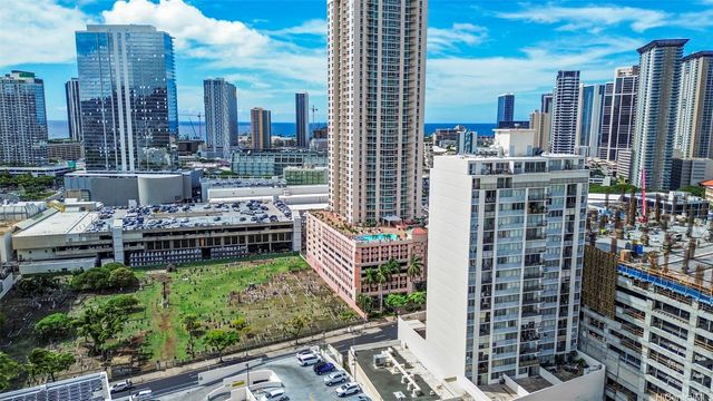 818 S King Street 704, Honolulu, HI 96813