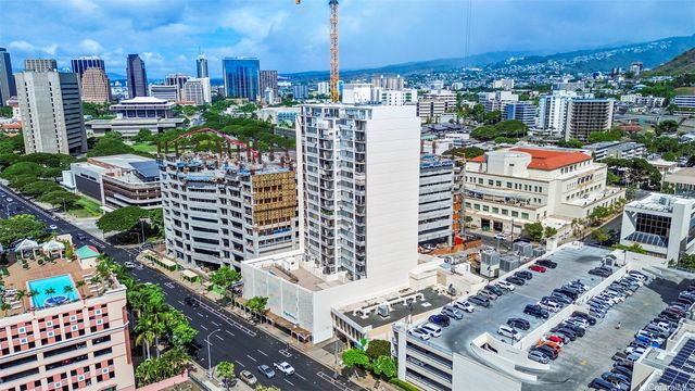 818 S King Street 704, Honolulu, HI 96813