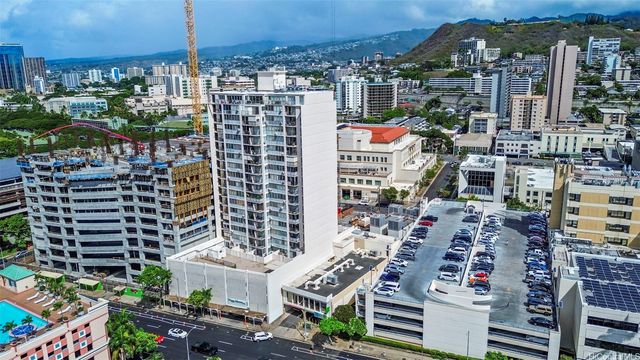 818 S King Street 704, Honolulu, HI 96813