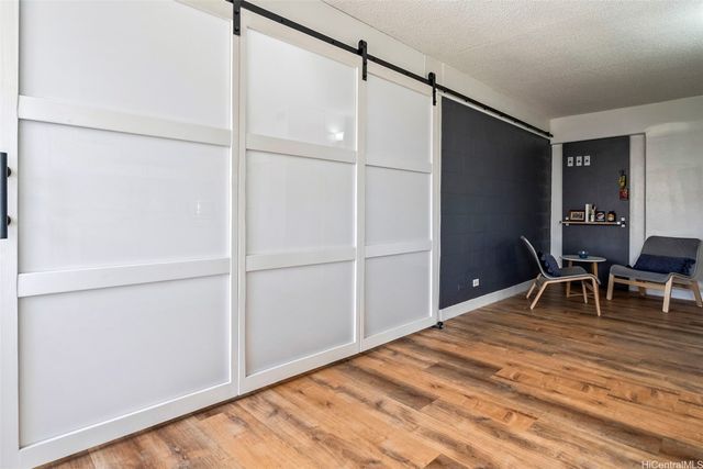 818 S King Street 704, Honolulu, HI 96813