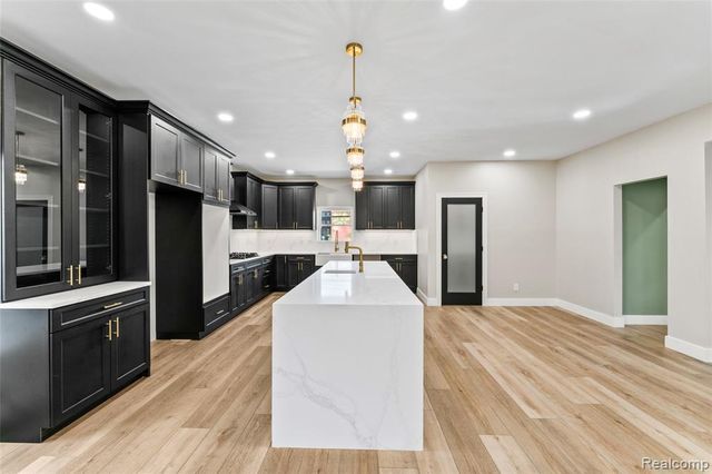 3912 4th Street, Detroit, MI 48201