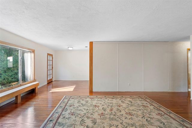 1520 W BERESFORD AVENUE, Deland, FL 32720