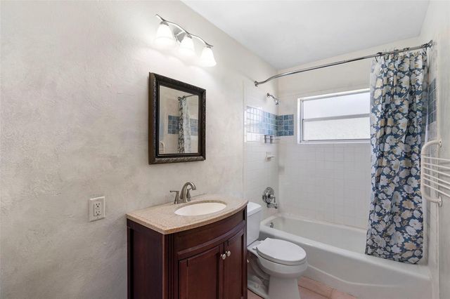 1520 W BERESFORD AVENUE, Deland, FL 32720