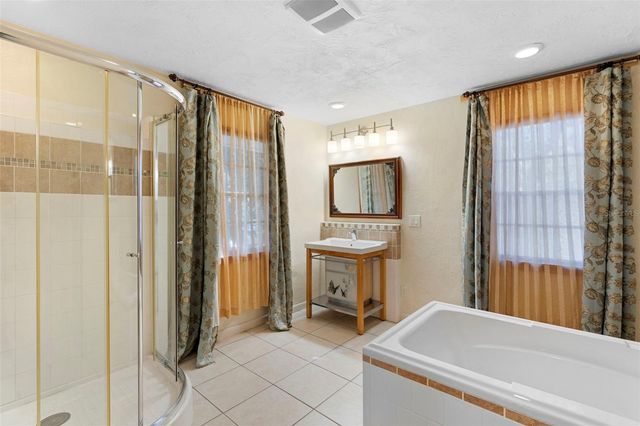 1520 W BERESFORD AVENUE, Deland, FL 32720