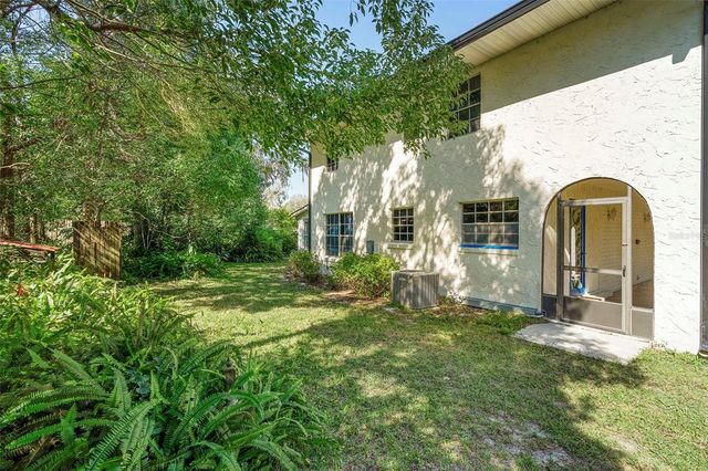 1520 W BERESFORD AVENUE, Deland, FL 32720