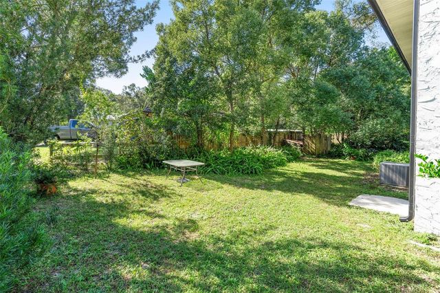 1520 W BERESFORD AVENUE, Deland, FL 32720