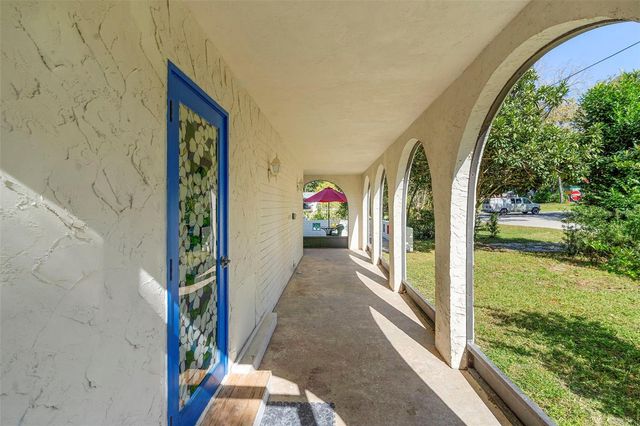 1520 W BERESFORD AVENUE, Deland, FL 32720