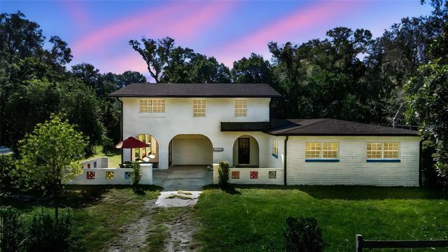 1520 W BERESFORD AVENUE, Deland, FL 32720