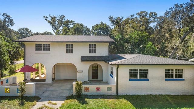 1520 W BERESFORD AVENUE, Deland, FL 32720