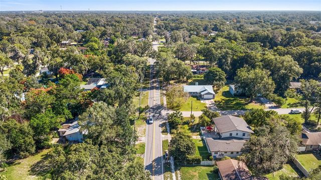 1520 W BERESFORD AVENUE, Deland, FL 32720