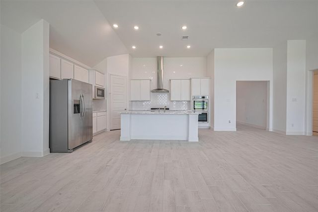 2911 Golden Isle Drive, Texas City, TX 77568