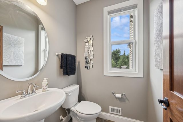 7317 103rd Avenue N, Brooklyn Park, MN 55445