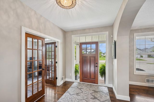 7317 103rd Avenue N, Brooklyn Park, MN 55445