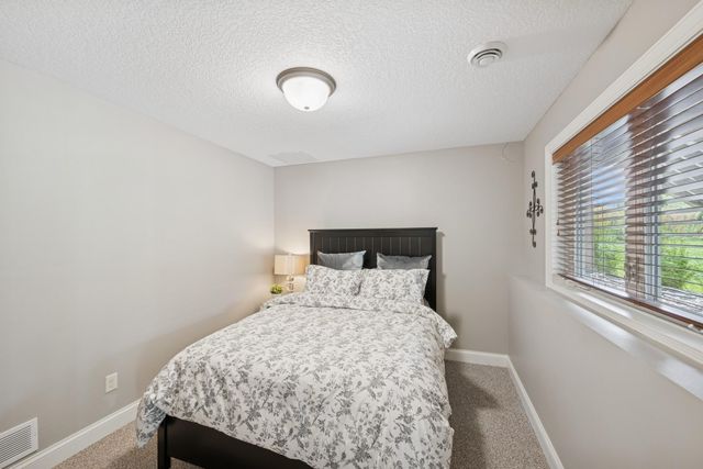 7317 103rd Avenue N, Brooklyn Park, MN 55445