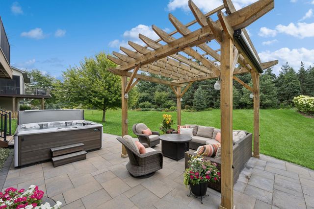 7317 103rd Avenue N, Brooklyn Park, MN 55445