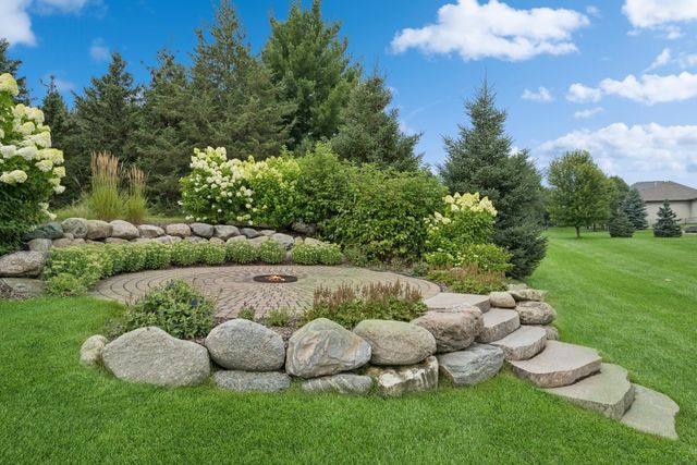 7317 103rd Avenue N, Brooklyn Park, MN 55445