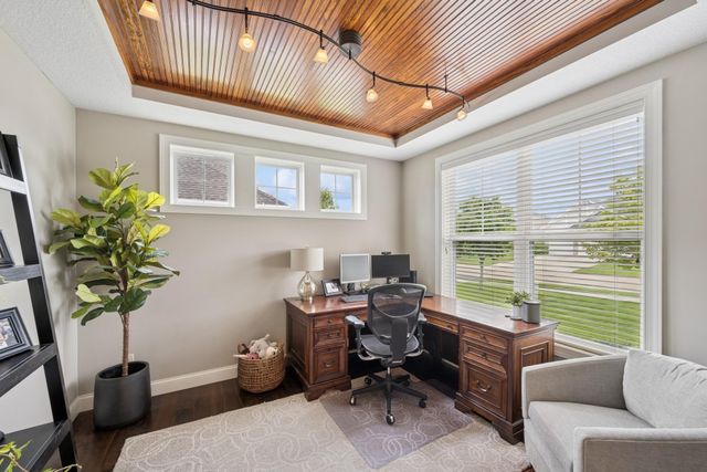 7317 103rd Avenue N, Brooklyn Park, MN 55445