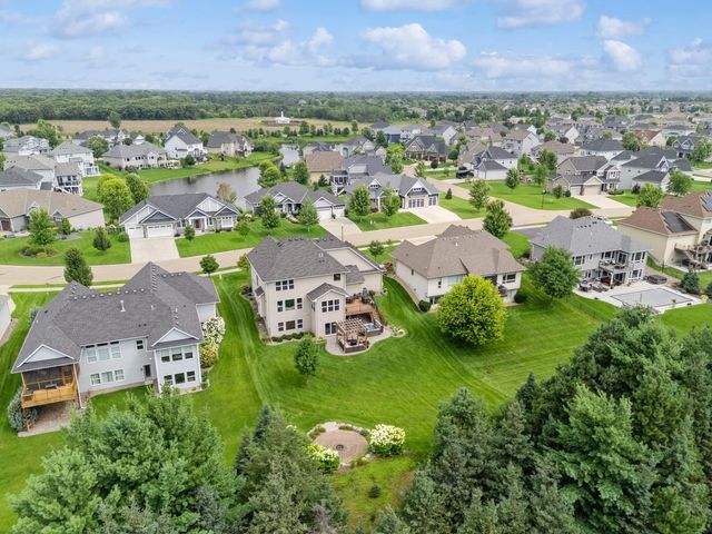 7317 103rd Avenue N, Brooklyn Park, MN 55445