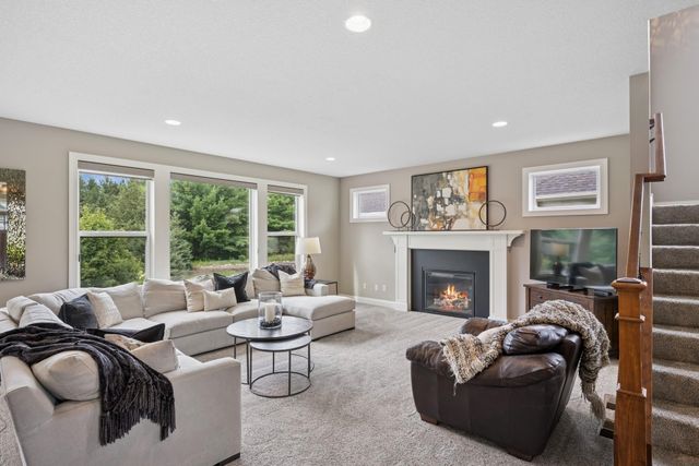 7317 103rd Avenue N, Brooklyn Park, MN 55445