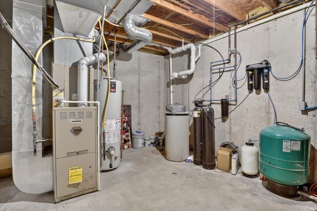 17543 Bentwood Drive, Goshen, IN 46526