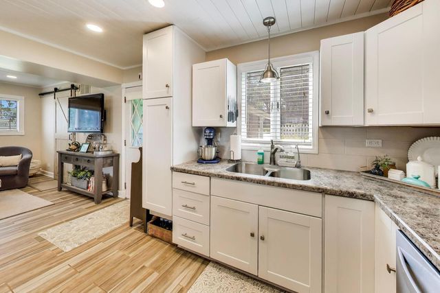 3923 E Lake Shore Drive, Wonder Lake, IL 60097