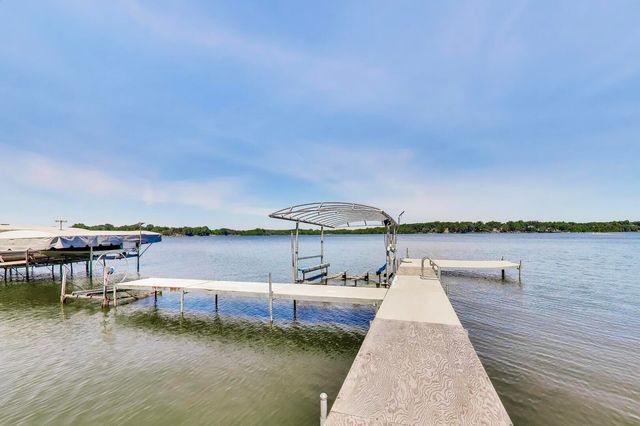 3923 E Lake Shore Drive, Wonder Lake, IL 60097