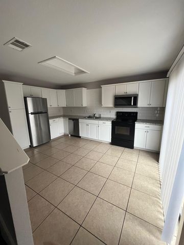 109 Cypress CT, San Marcos, TX 78666