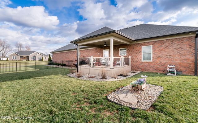 130 Megan Dr, Shepherdsville, KY 40165