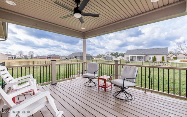 130 Megan Dr, Shepherdsville, KY 40165