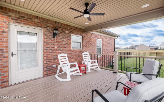 130 Megan Dr, Shepherdsville, KY 40165