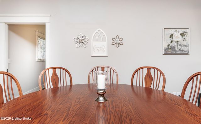 130 Megan Dr, Shepherdsville, KY 40165