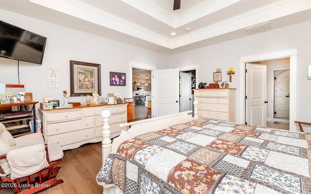 130 Megan Dr, Shepherdsville, KY 40165