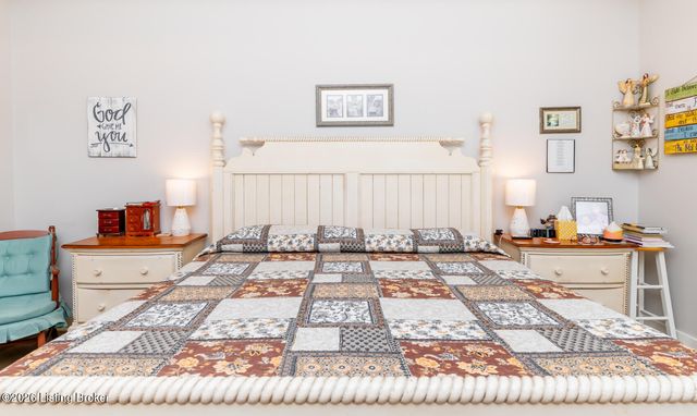 130 Megan Dr, Shepherdsville, KY 40165